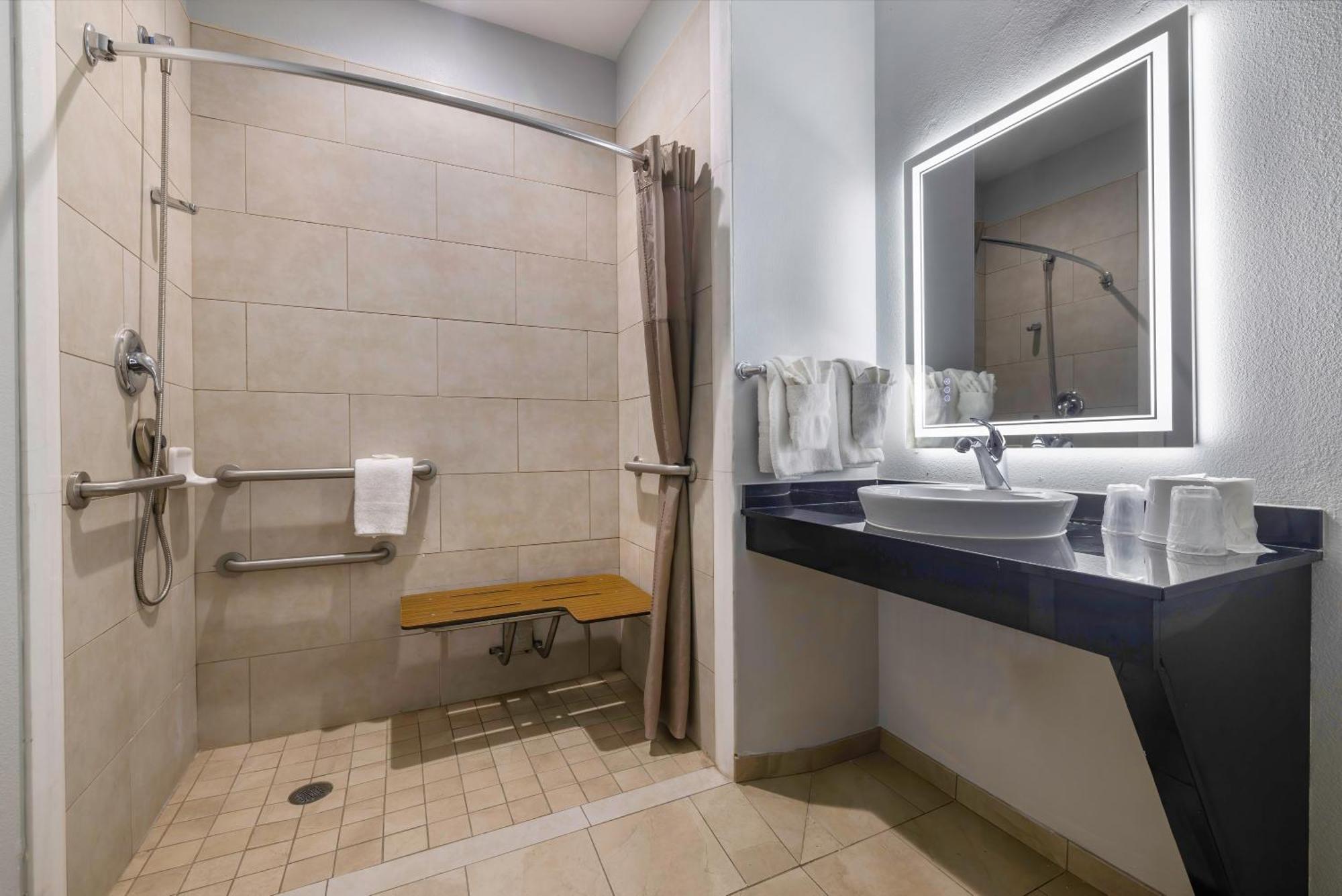 Motel 6 Texas City I-45 Exterior photo