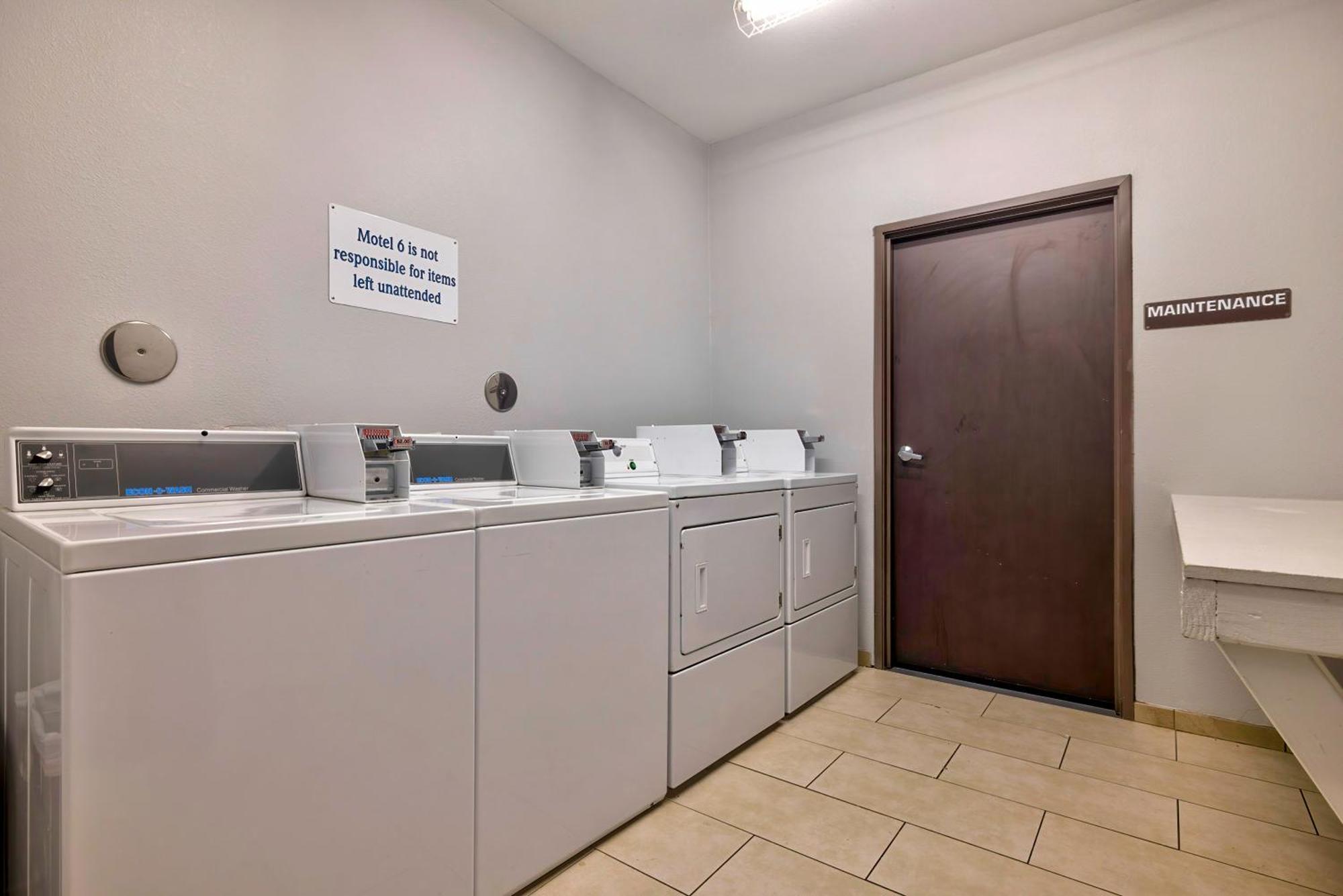 Motel 6 Texas City I-45 Exterior photo